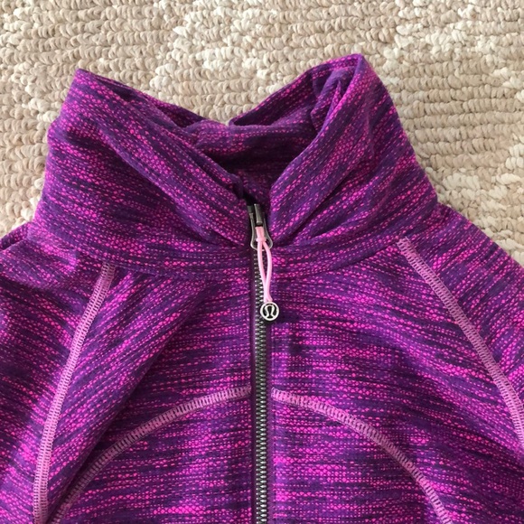 Hustle in Your Bustle - Picture 3 of 8